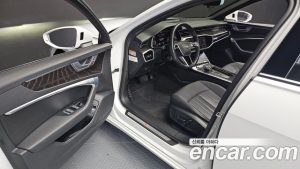 Audi A6 45 TFSI Premium 2021 года из Южной Кореи