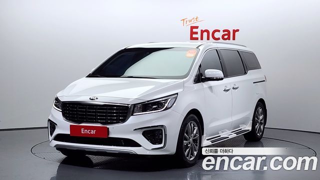 Kia Carnival Бензин 9-Seater Noblesse Special 2019 года из Кореи