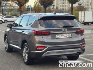 Hyundai Santafe Дизель 2.2 2WD 2020 года из Южной Кореи