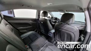 Hyundai AVANTE 1.6 2020 года из Южной Кореи