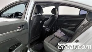 Hyundai AVANTE 1.6 2020 года из Южной Кореи