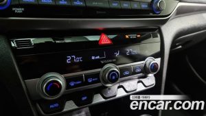 Hyundai AVANTE 1.6 2020 года из Южной Кореи