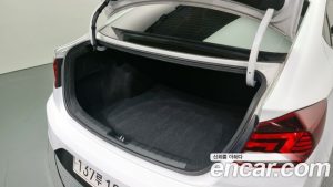 Hyundai AVANTE 1.6 2020 года из Южной Кореи