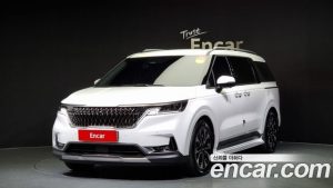 Kia Carnival Бензин 9-Seater Signature 2023 года из Южной Кореи