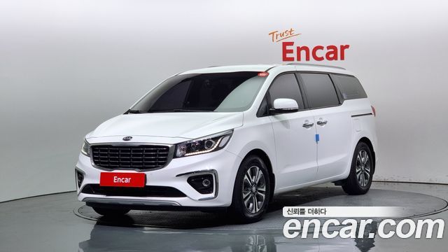 Kia Carnival 9-Seater Luxury 2019 года из Кореи