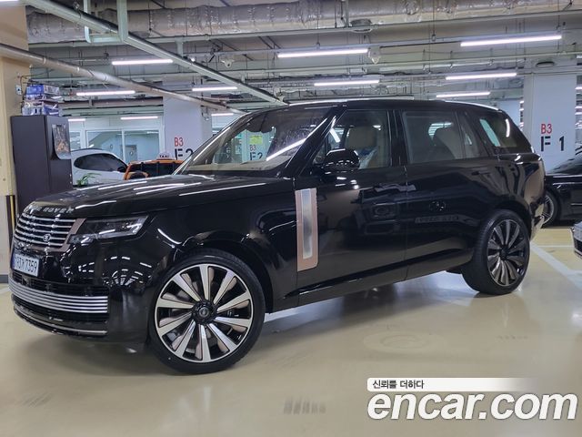 Land Rover Range Rover P530 SV LWB 2023 года из Кореи