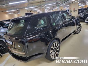 Land Rover Range Rover P530 SV LWB 2023 года из Южной Кореи