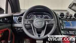 Bentley Bentayga 6.0 W12 Speed 2020 года из Южной Кореи
