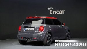 Mini Cooper JCW 2020 года из Южной Кореи
