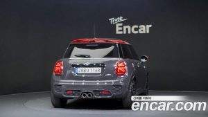 Mini Cooper JCW 2020 года из Южной Кореи