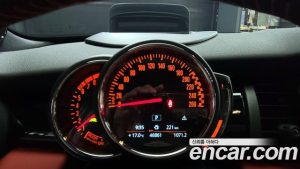Mini Cooper JCW 2020 года из Южной Кореи
