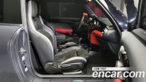 Mini Cooper JCW 2020 года из Южной Кореи