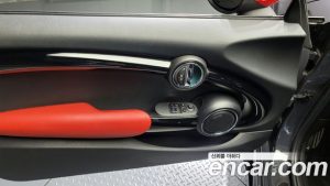 Mini Cooper JCW 2020 года из Южной Кореи