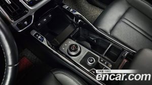 Kia Sorento Дизель 2.2 2WD 2021 года из Южной Кореи