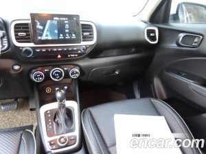 Hyundai Venue 1.6 Flux 2020 года из Южной Кореи