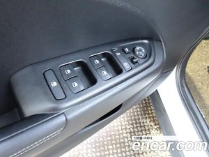 Hyundai Venue 1.6 Flux 2020 года из Южной Кореи