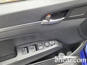 Hyundai AVANTE 1.6 2020 года из Южной Кореи