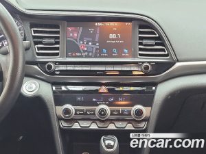 Hyundai AVANTE 1.6 2020 года из Южной Кореи