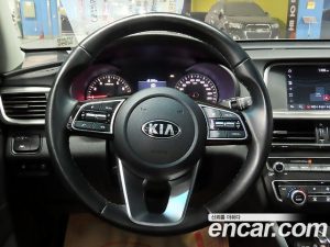 Kia K5 2.0 2020 года из Южной Кореи