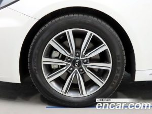 Kia K5 2.0 2020 года из Южной Кореи