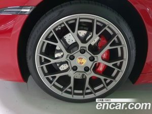 Porsche 911 CARRERA 4S Cabriolet 2020 года из Южной Кореи