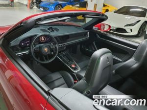 Porsche 911 CARRERA 4S Cabriolet 2020 года из Южной Кореи