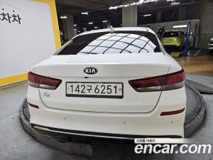 Kia K5 2.0 2020 года из Южной Кореи
