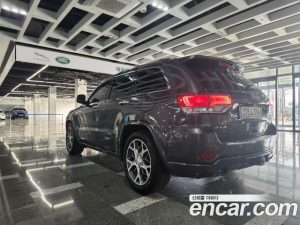 Jeep Cherokee 3.6 Overland 2021 года из Южной Кореи