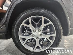 Jeep Cherokee 3.6 Overland 2021 года из Южной Кореи