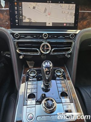 Bentley Flying Spur 4.0 2021 года из Южной Кореи