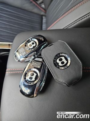 Bentley Flying Spur 4.0 2021 года из Южной Кореи