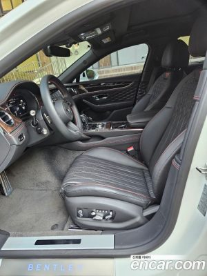 Bentley Flying Spur 4.0 2021 года из Южной Кореи