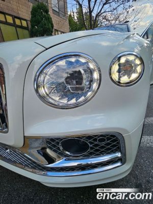Bentley Flying Spur 4.0 2021 года из Южной Кореи