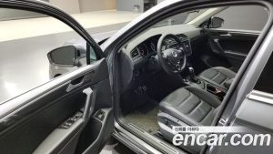 Volkswagen Tiguan 2.0 TDI Prestige 2020 года из Южной Кореи