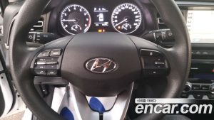 Hyundai AVANTE 1.6 2020 года из Южной Кореи