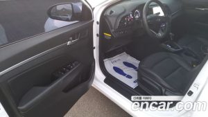 Hyundai AVANTE 1.6 2020 года из Южной Кореи