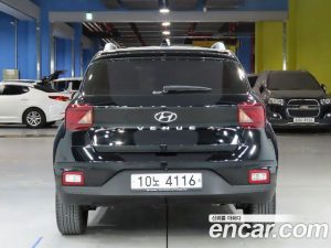 Hyundai Venue 1.6 Flux 2020 года из Южной Кореи