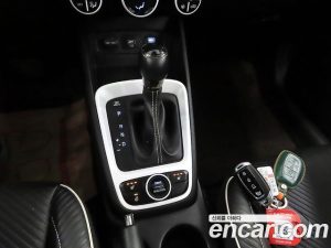 Hyundai Venue 1.6 Flux 2020 года из Южной Кореи