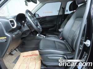 Hyundai Venue 1.6 Flux 2020 года из Южной Кореи