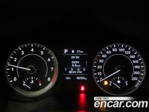 Hyundai Venue 1.6 Flux 2020 года из Южной Кореи