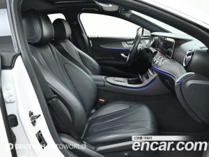 Mercedes-Benz CLS-Class CLS450 4MATIC AMG Line 2021 года из Южной Кореи