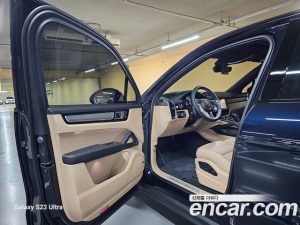 Porsche Cayenne 3.0 платина Edition 2023 года из Южной Кореи