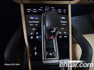 Porsche Cayenne 3.0 платина Edition 2023 года из Южной Кореи