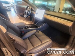 Tesla Model 3 Standard RANGE Plus 2020 года из Южной Кореи