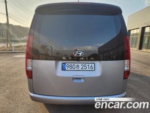 Hyundai Staria 2WD Camper 2022 года из Южной Кореи
