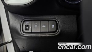 Hyundai Venue 1.6 Flux 2020 года из Южной Кореи