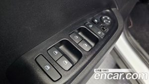 Hyundai Venue 1.6 Flux 2020 года из Южной Кореи