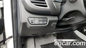 Kia Seltos Бензин 1.6 Turbo 2WD 2023 года из Южной Кореи
