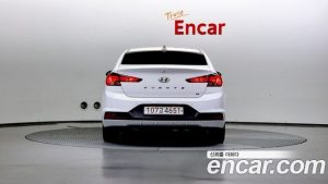 Hyundai AVANTE 1.6 2020 года из Южной Кореи