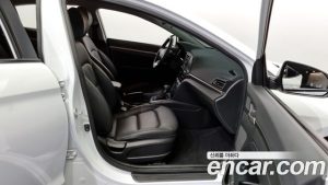 Hyundai AVANTE 1.6 2020 года из Южной Кореи